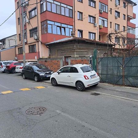 Appartamento Calea Crangasi Bucarest Esterno foto
