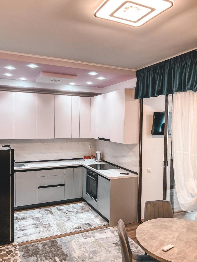 Appartamento Calea Crangasi Bucarest Esterno foto