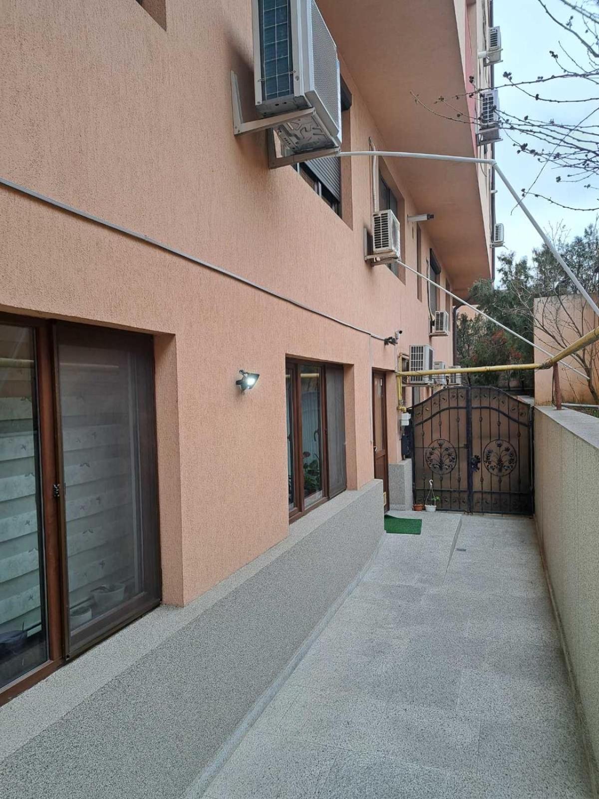 Appartamento Calea Crangasi Bucarest Esterno foto